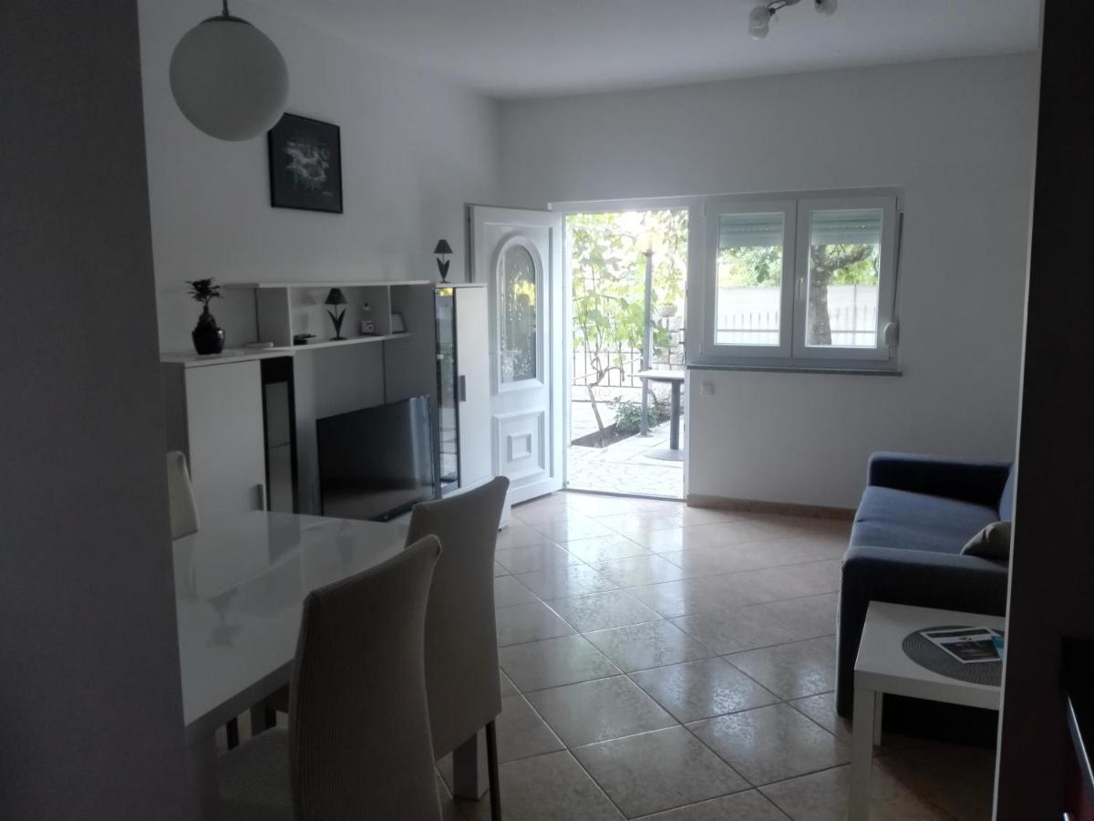 Apartments Desiree & Daniel ดรามัลย์ ภายนอก รูปภาพ