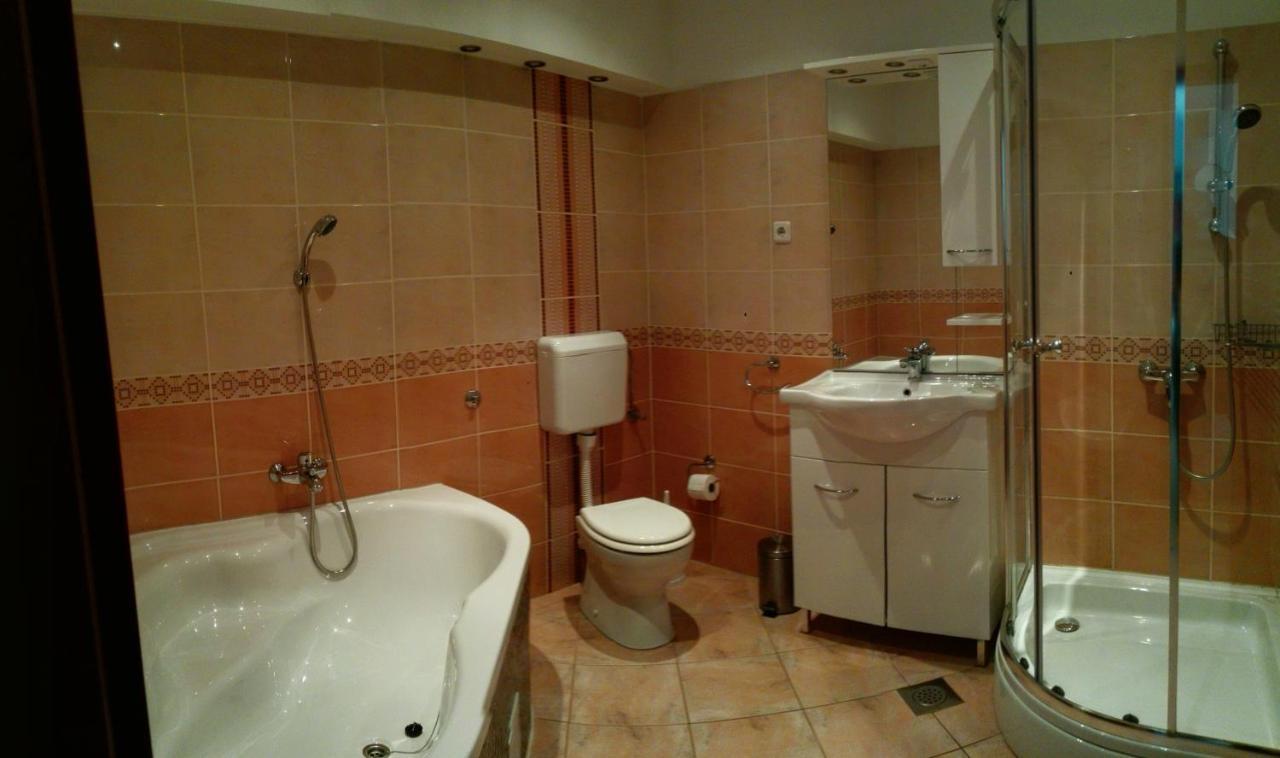 Apartments Desiree & Daniel ดรามัลย์ ภายนอก รูปภาพ