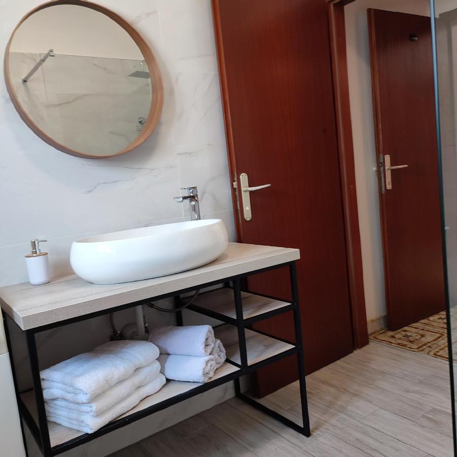 Apartments Desiree & Daniel ดรามัลย์ ภายนอก รูปภาพ