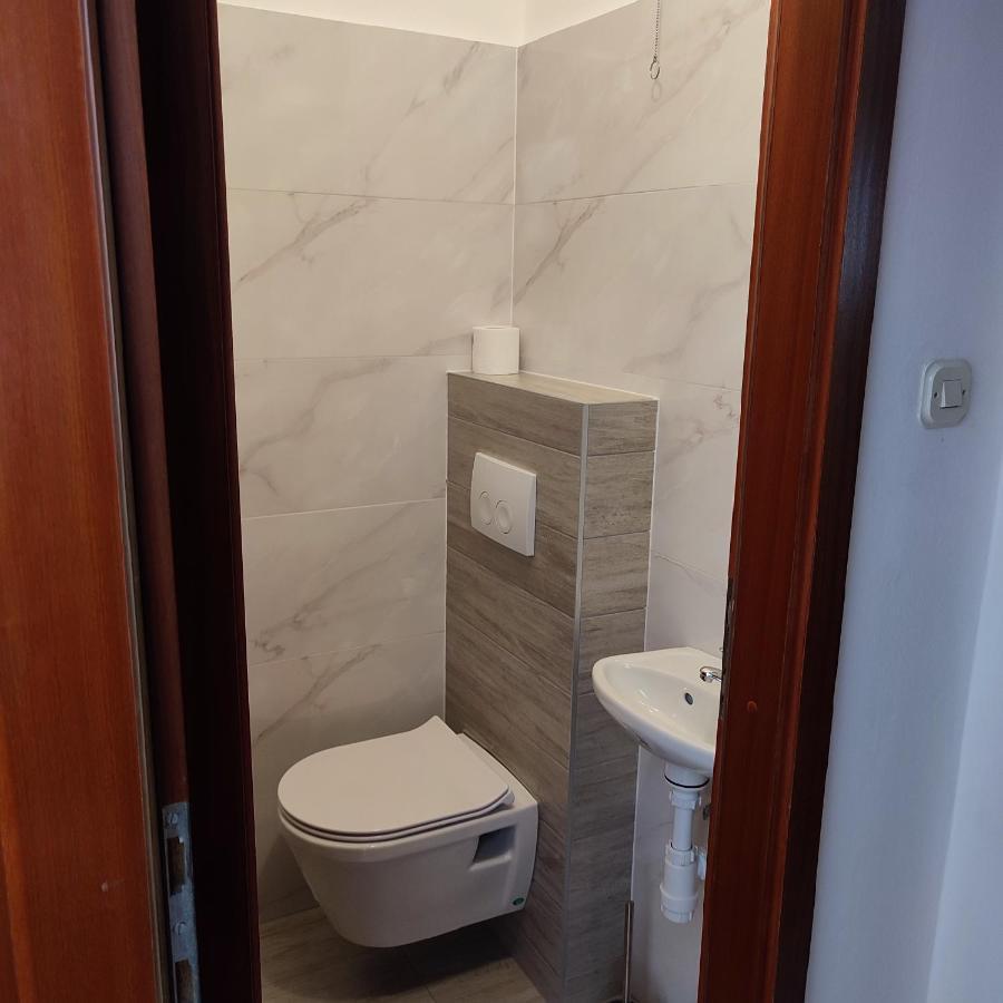 Apartments Desiree & Daniel ดรามัลย์ ภายนอก รูปภาพ