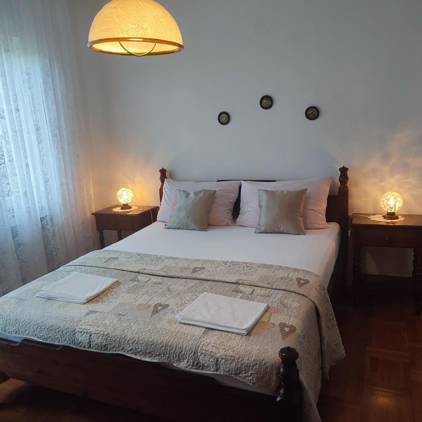 Apartments Desiree & Daniel ดรามัลย์ ภายนอก รูปภาพ